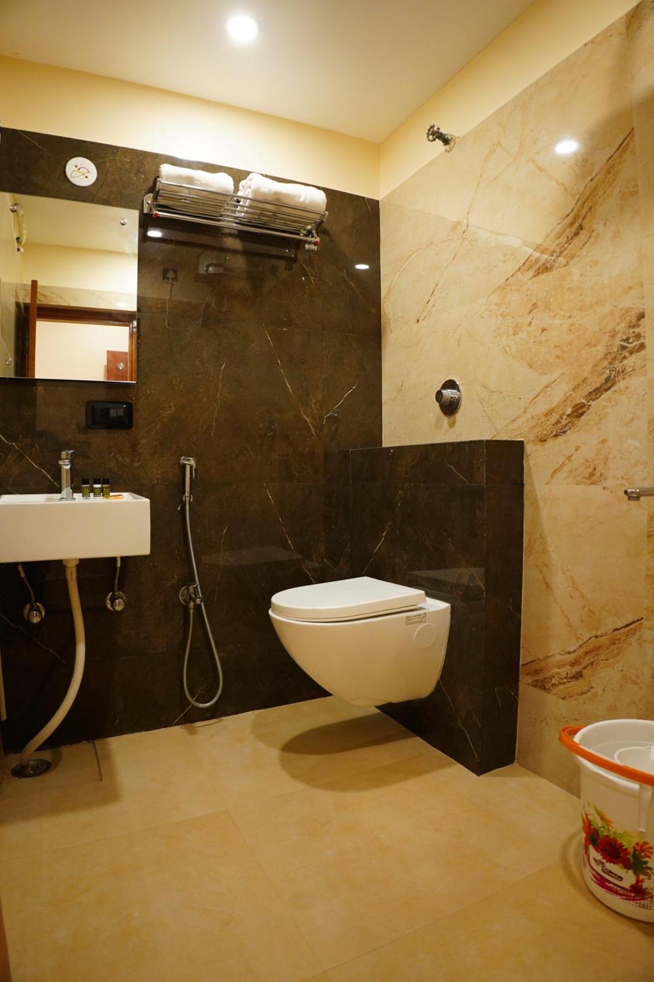 Hotel The Marutinandan Grand Deoghar Exterior foto
